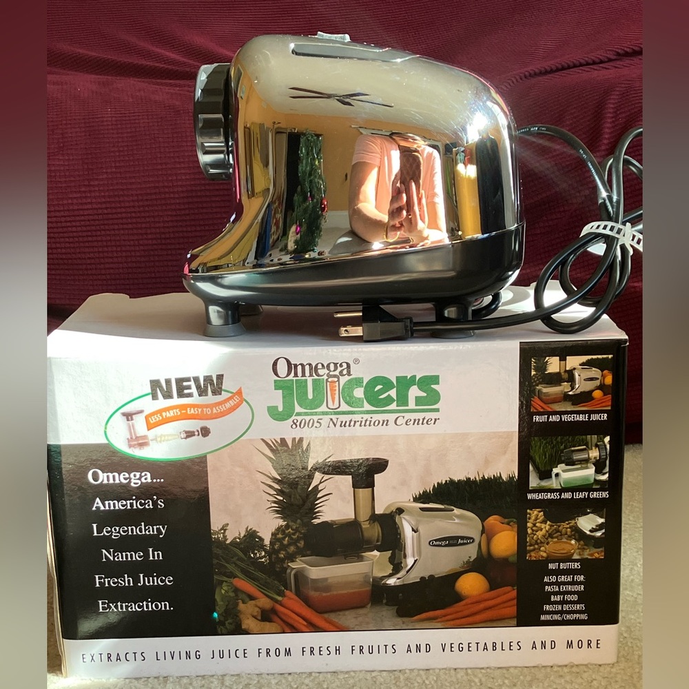 Omega Juicer - 8005 Nutrition Center